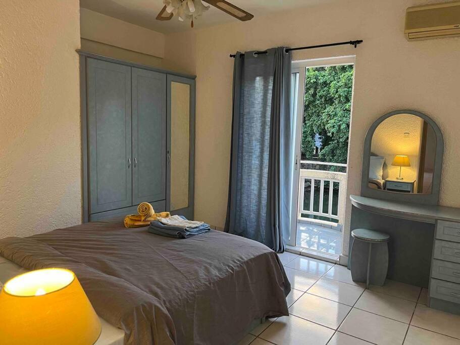Your West Coast Getaway Flic en Flac Bagian luar foto